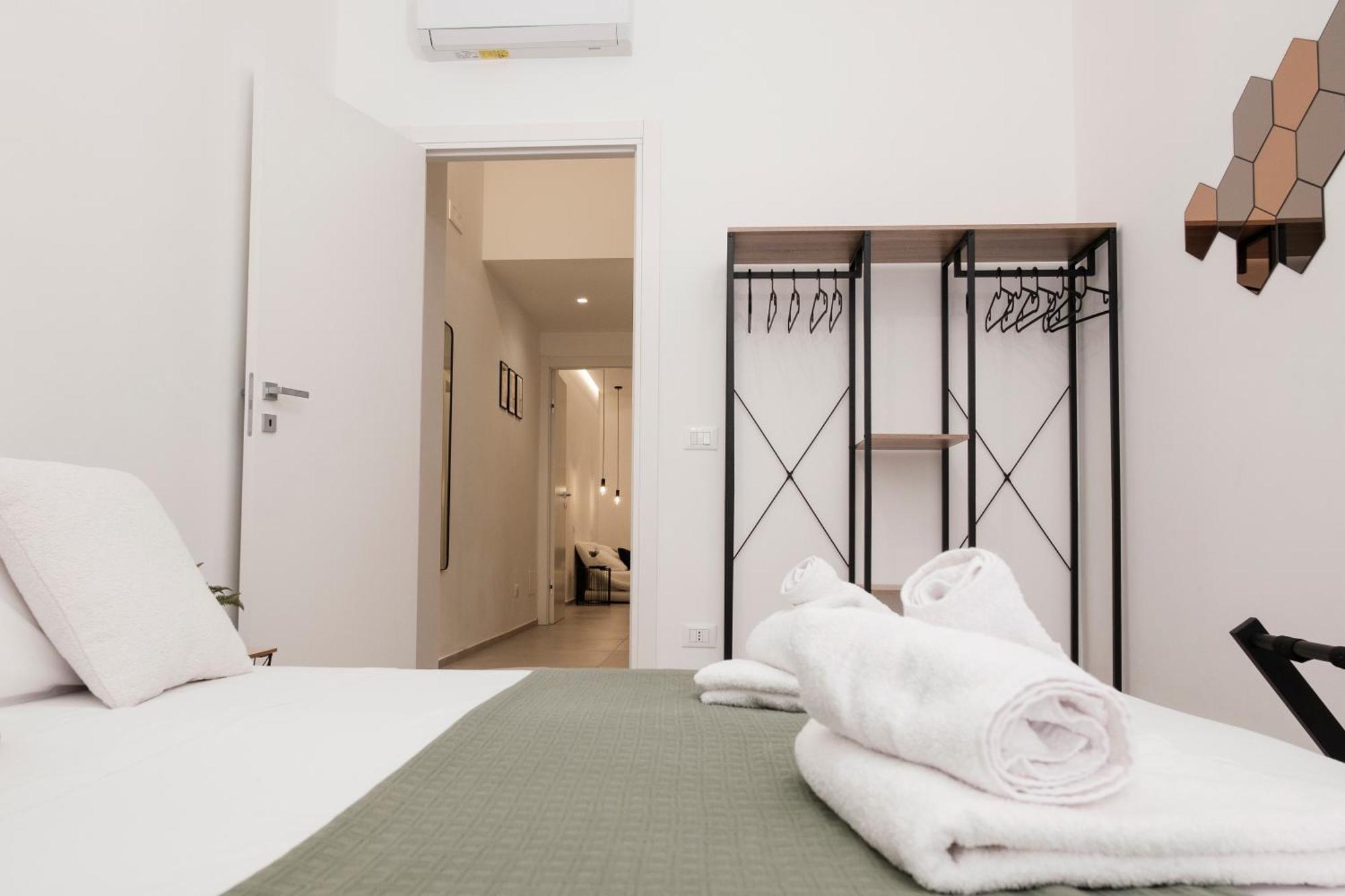 Pepoli Deluxe - Exclusive Apartment - Free Parking Trapani Exterior photo
